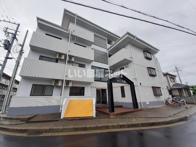 ホワイト石塚の外観画像