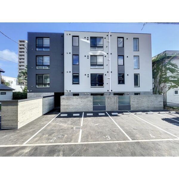 Lapis lazuli山鼻(ラピスラズリ)の外観画像