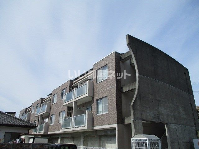 シャンツェ富塚の外観画像