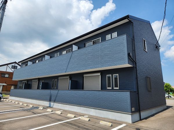 アザレア伊万里Ⅲの外観画像