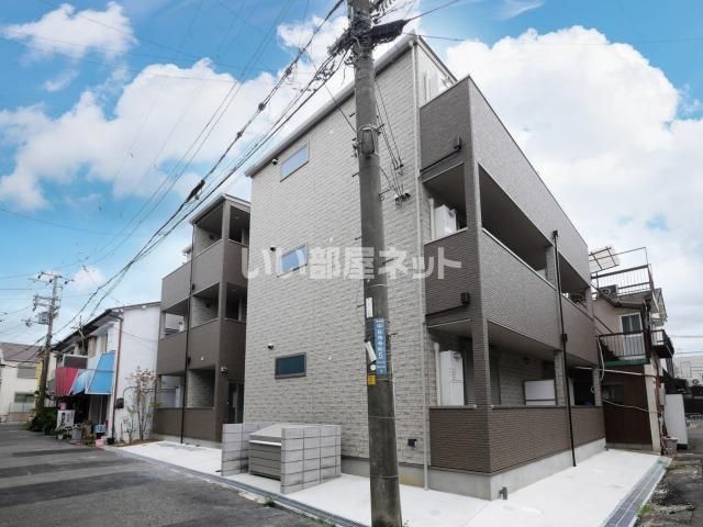 アート総持寺駅前の外観画像