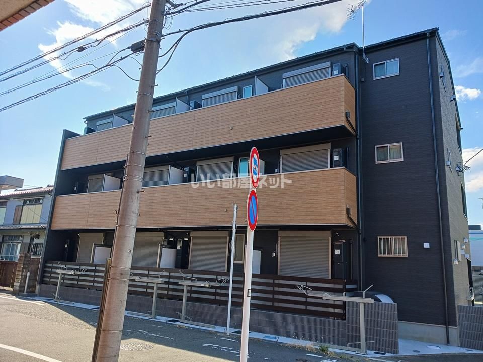 羽村市緑ケ丘1丁目アパートの外観画像