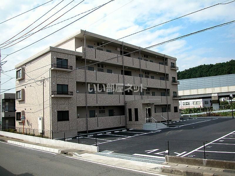 グランエールの外観画像