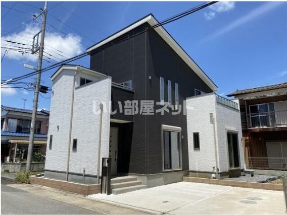 取手市双葉2丁目貸戸建の外観画像