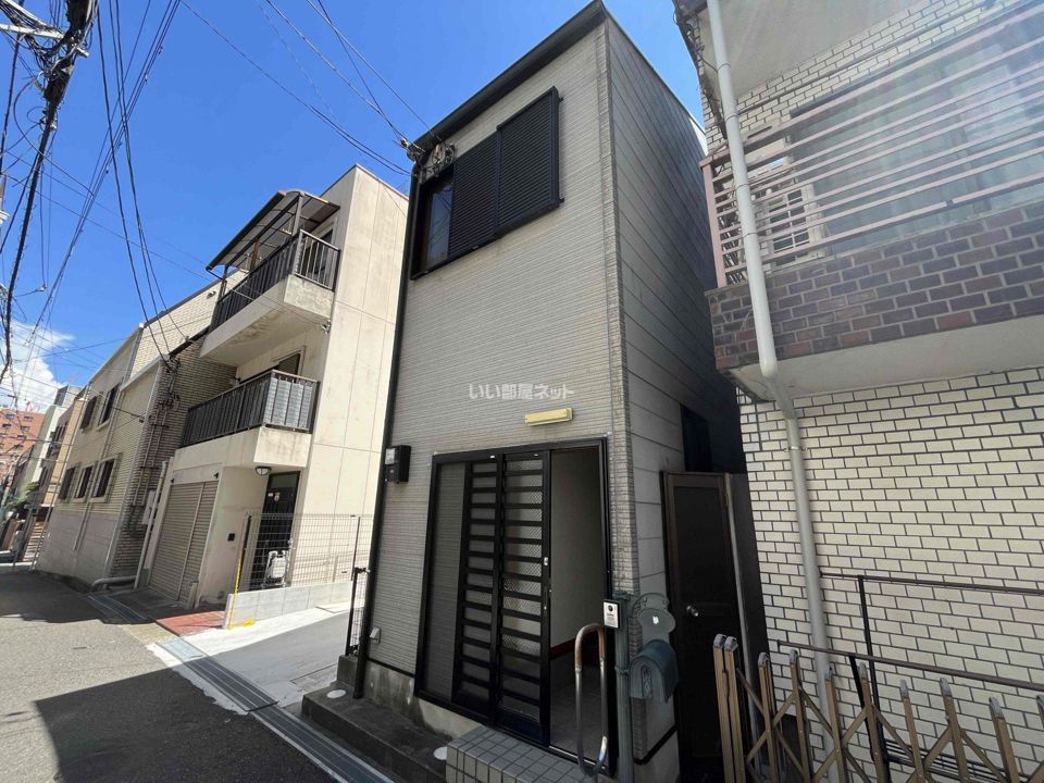 下山手通4丁目山田貸家の外観画像