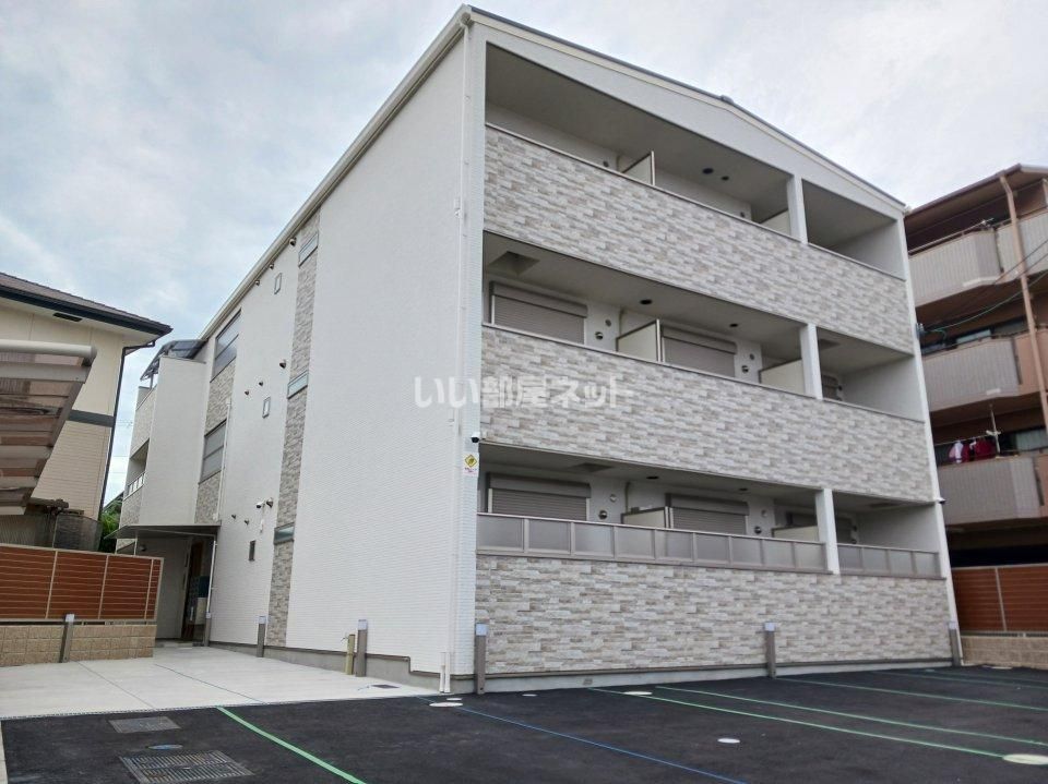 クリエオーレ南上町の外観画像