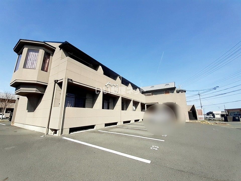 セザンヌ加治の外観画像