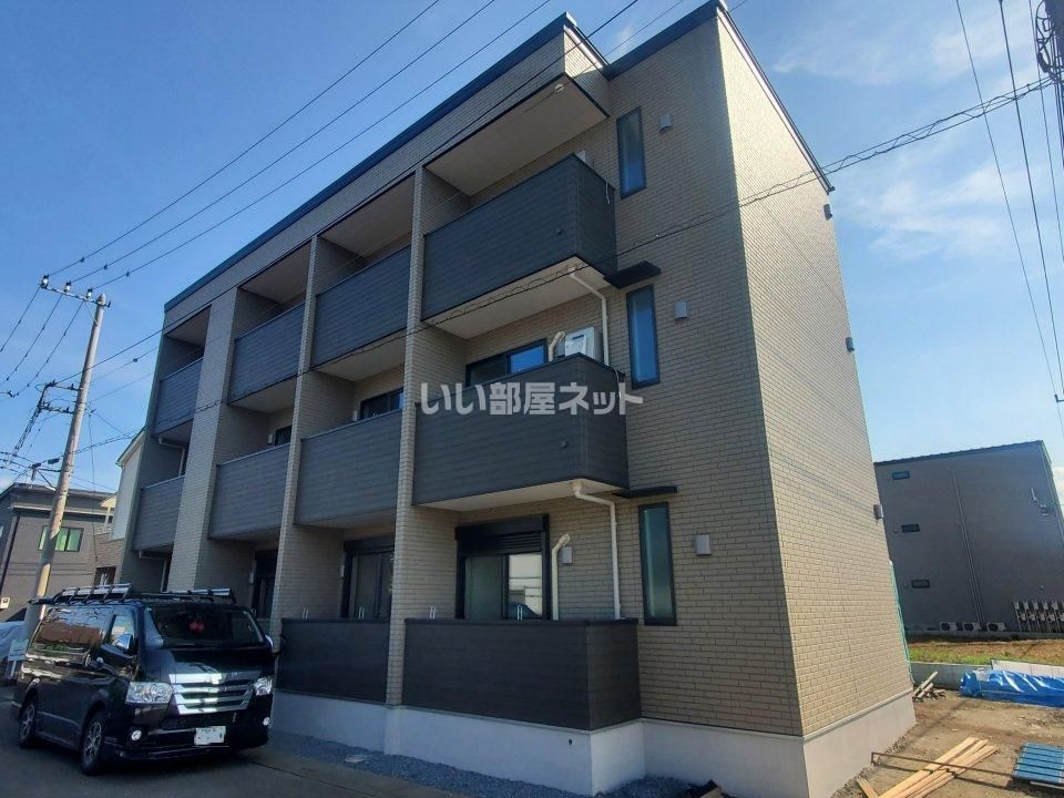 GRADUS若葉Ⅲ(グラドゥスワカバスリー)の外観画像