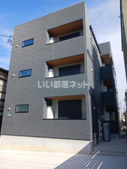 RUSCELLO守山の外観画像