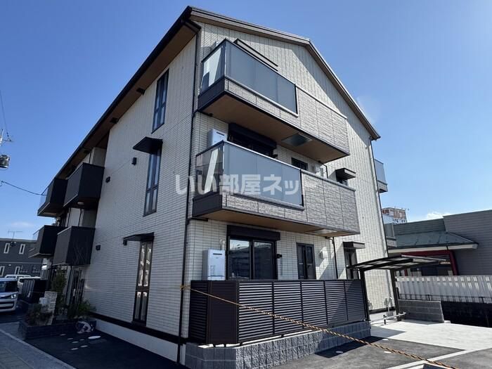 D-resena Solaireの外観画像