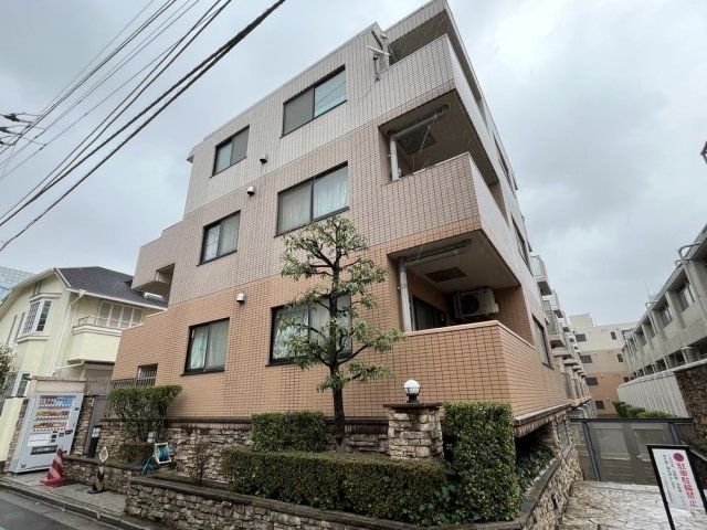 ルート四谷三丁目の外観画像
