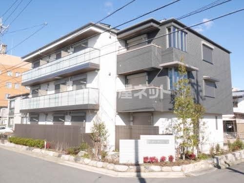 クレスティークの外観画像