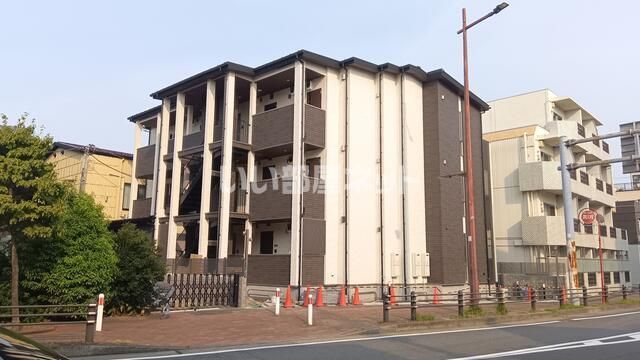 ラージフィールドⅡの外観画像