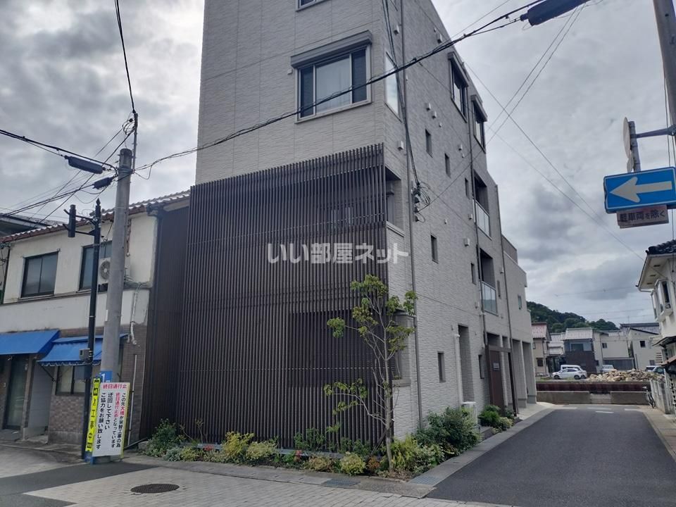 シャーメゾン竹屋町の外観画像