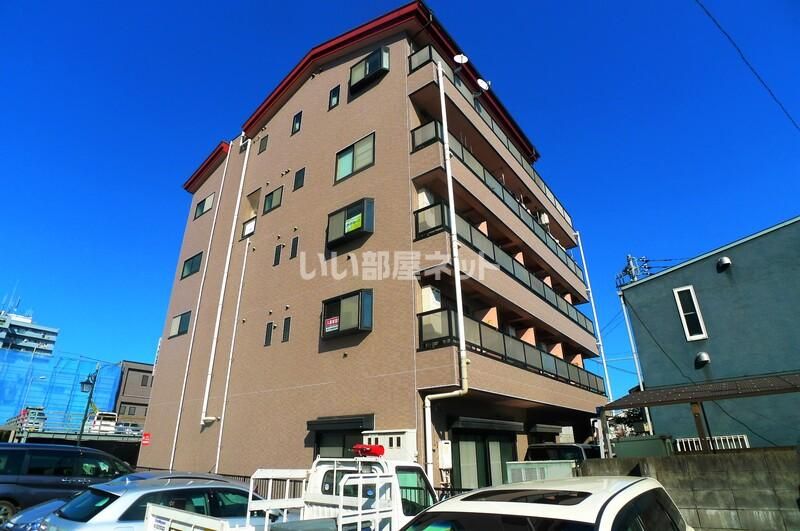 イーストウィンド本町の外観画像
