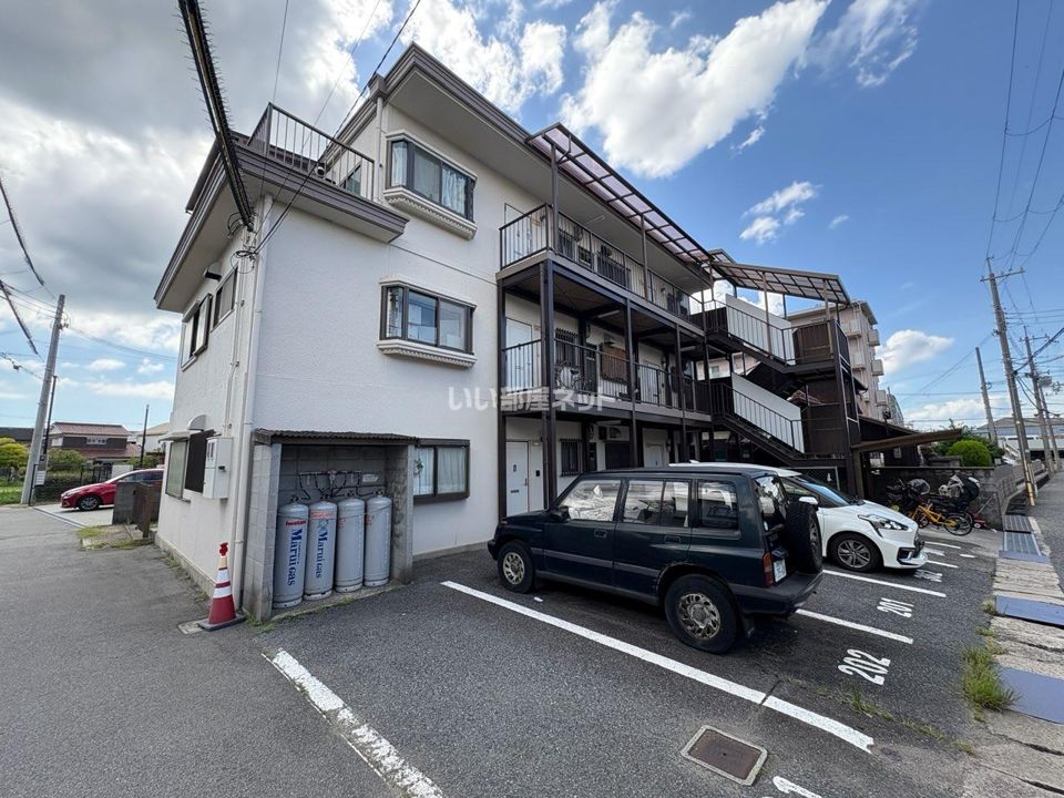 マンション 和の外観画像