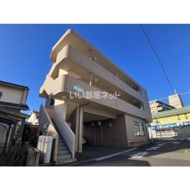 ピコ・ファミーユの外観画像