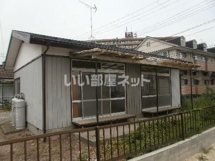 中倉貸家5号棟の外観画像