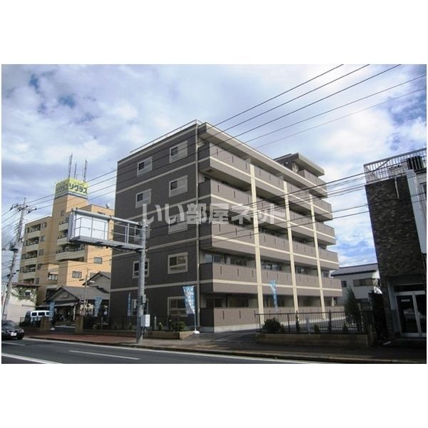 アニヴェルセルの外観画像