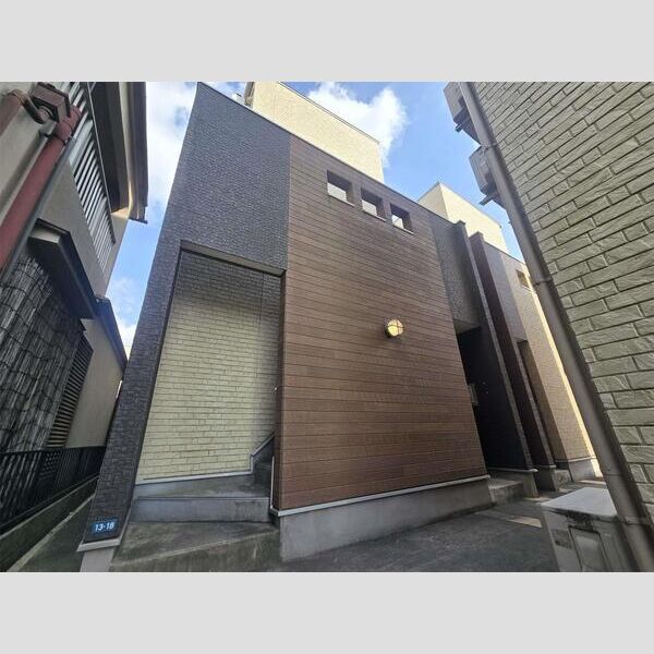 DESIGN SQUAREの外観画像