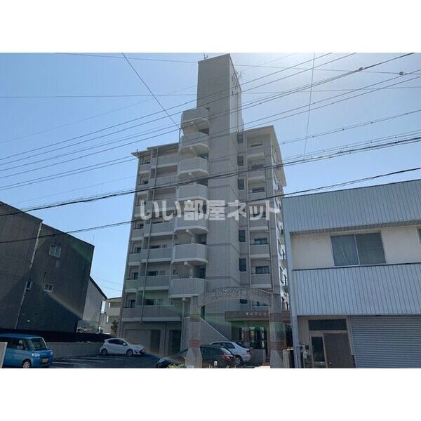 横山マンションの外観画像