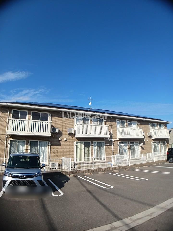 アスクール B棟の外観画像