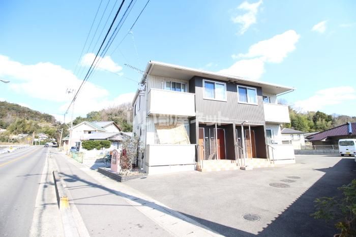 ピースタウン川東の外観画像