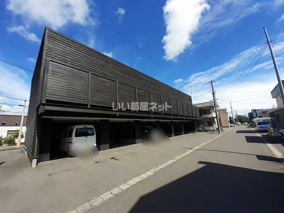 A.M.S8条の外観画像