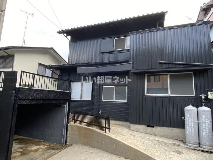 国府町山ノ入貸戸建の外観画像
