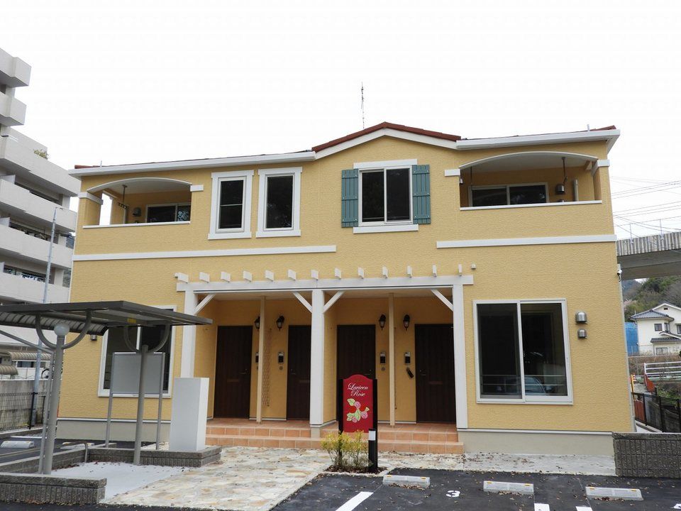 ラビアン ローズの外観画像