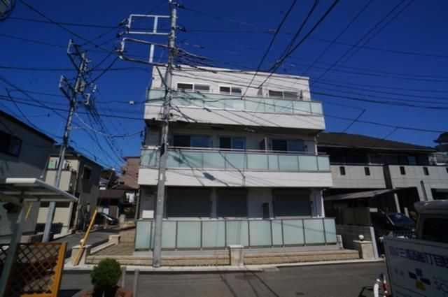 シャルールの外観画像