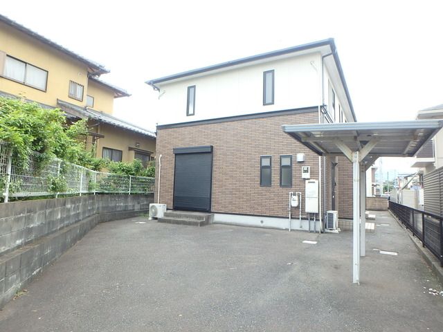 パインクレスト弐番館の外観画像