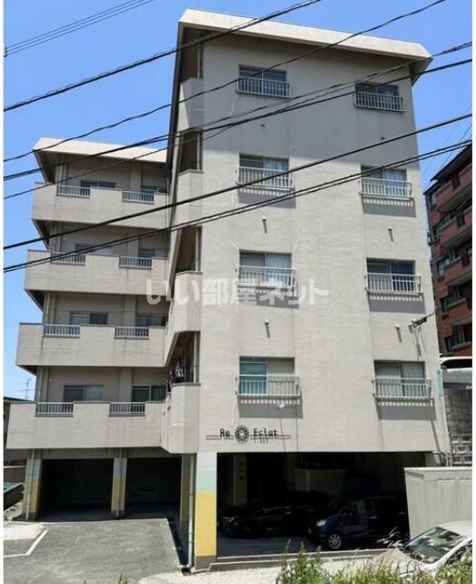 リ・エクラの外観画像