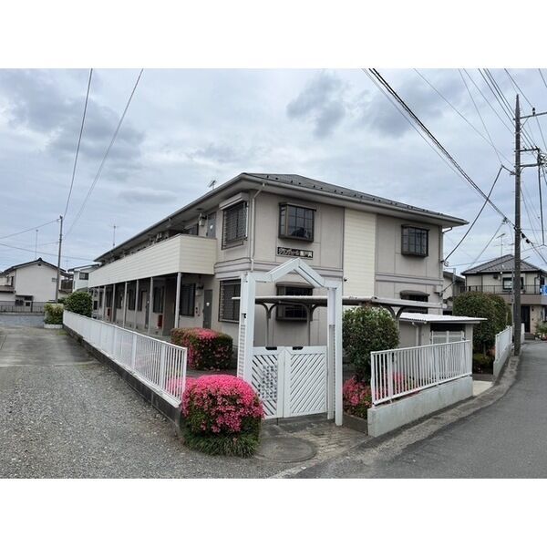 グランデュール瀬戸岡の外観画像
