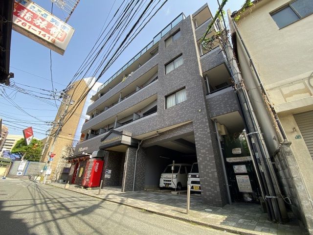 リヴァーオンステイツの外観画像