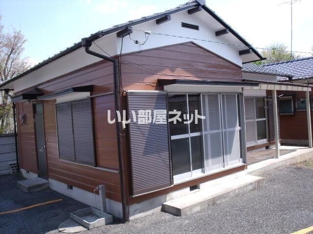 成島貸家の外観画像