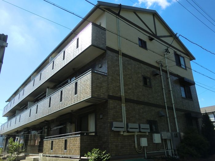 エクセラン彩の外観画像