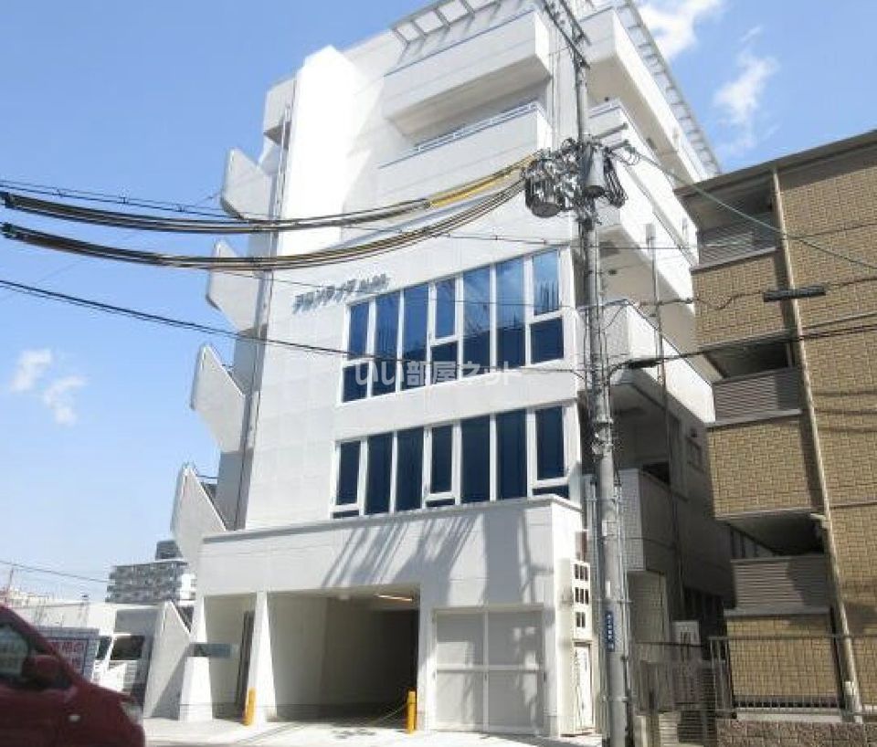 フロンティアビルの外観画像