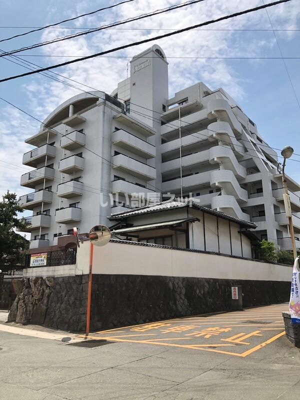 グランドシャルマンの外観画像