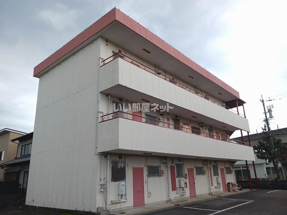 ひつじやハイツ B棟の外観画像