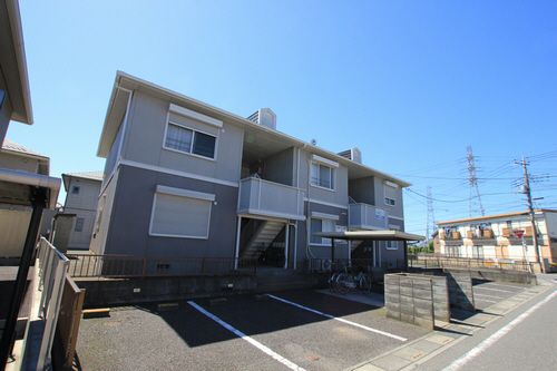 アヴァンサールの外観画像