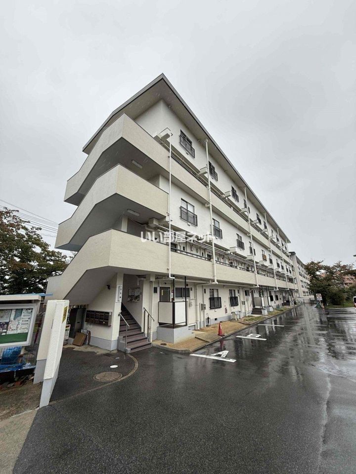 松が丘住宅9号棟の外観画像