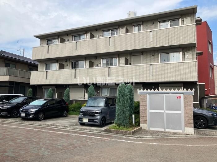 メゾンジュネスの外観画像