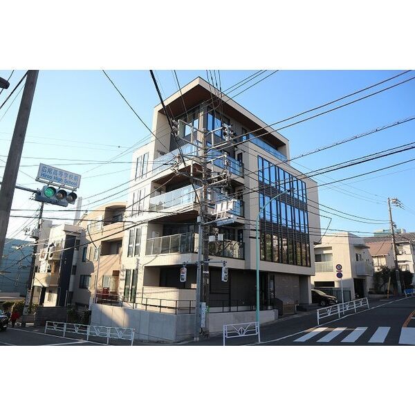イーストテラスの外観画像