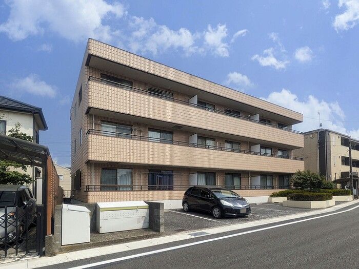 シャトル登戸の外観画像