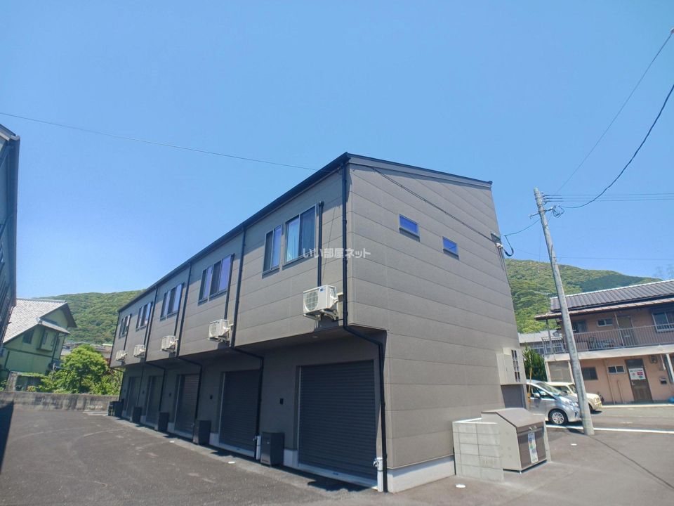 Excel Garage 小倉南A棟の外観画像