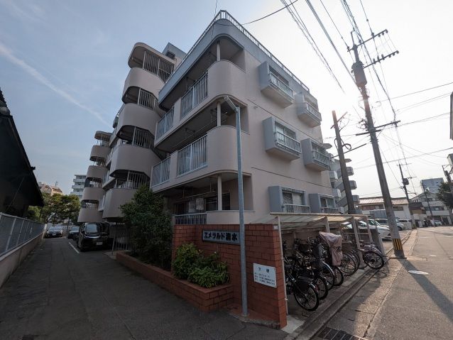 エメラルドマンション清水の外観画像