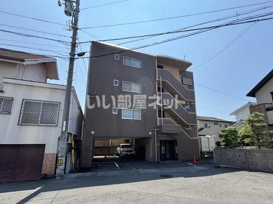 ヴィータファミールの外観画像