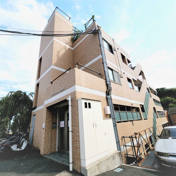 アプリコットハウスの外観画像