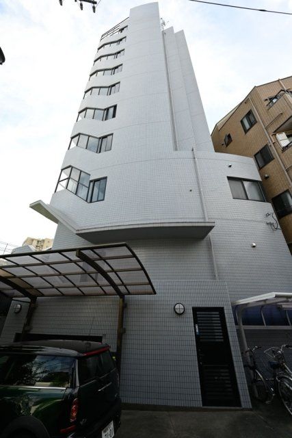 YONEDAYAビルの外観画像